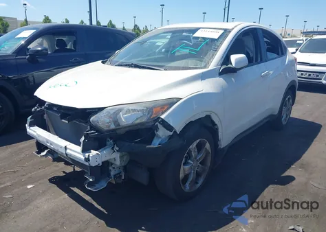 2018 Honda Hr-V Lx z USA, uszkodzony, nr VIN 3CZRU5H35JM723827